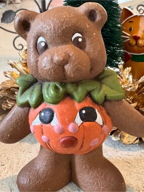 Halloween 🎃 Brown Bear Pumpkin Costume Figurine